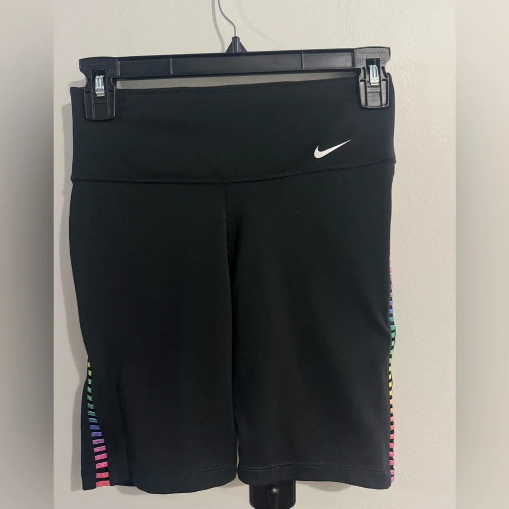 Nike Women`s One Rainbow Ladder 7” Shorts  Size S
